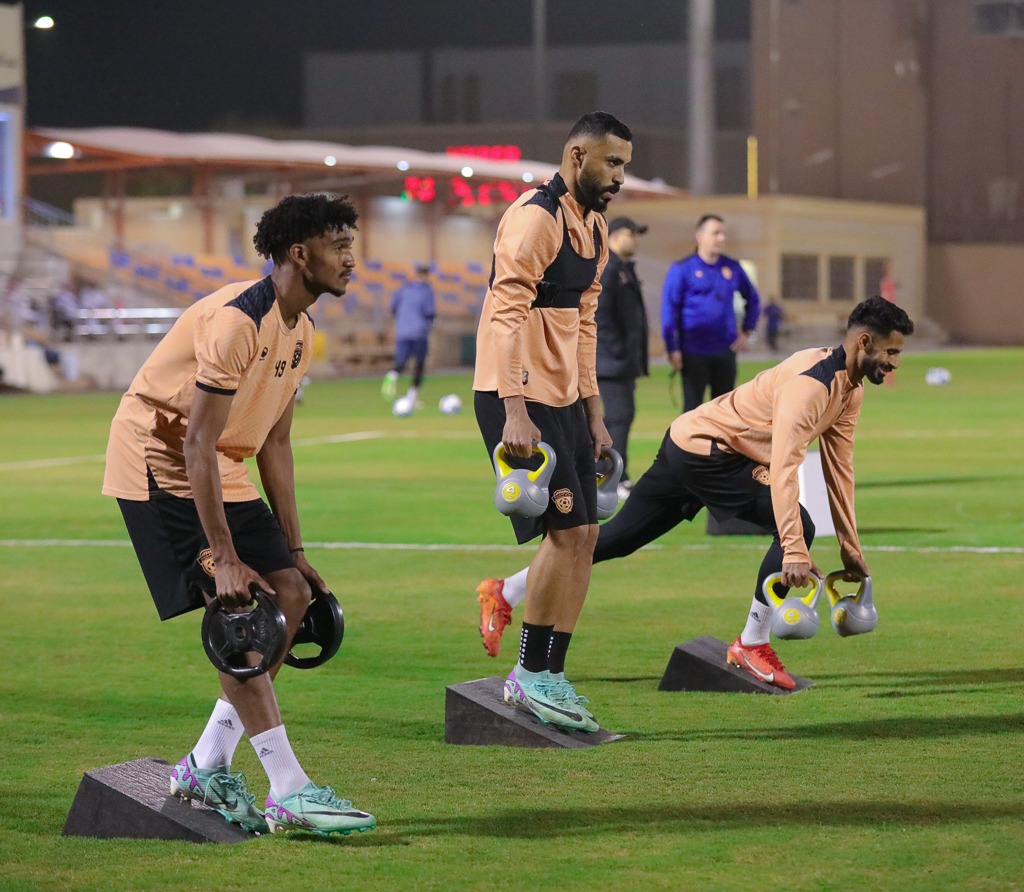 الفيحاء يستأنف تدريباته على ملعب معالي الشيخ عبدالعزيز التويجري بالنادي