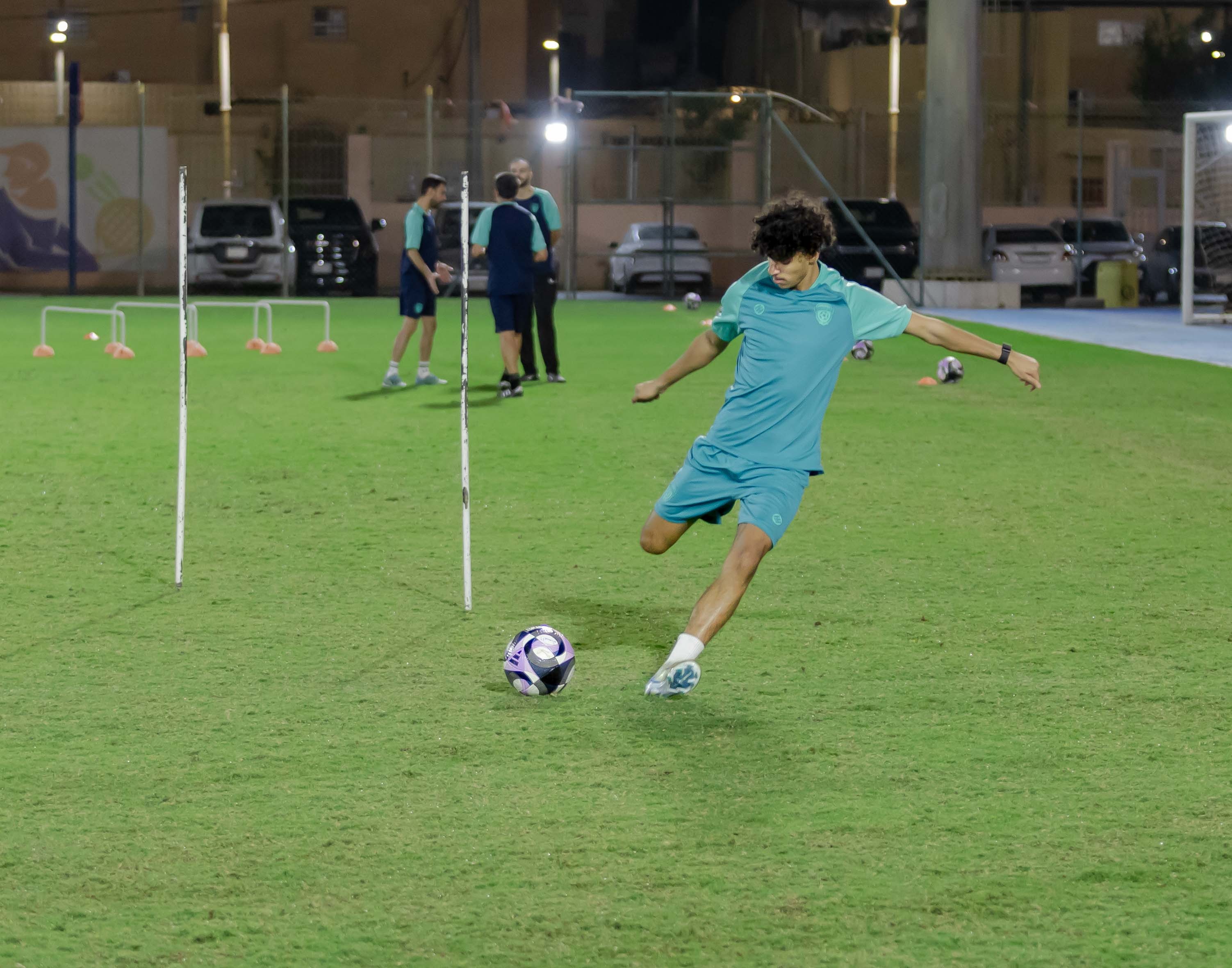 الفيحاء تحت 21 عامًا يُجري تمرينه الرئيس استعدادًا لملاقاة القادسية .