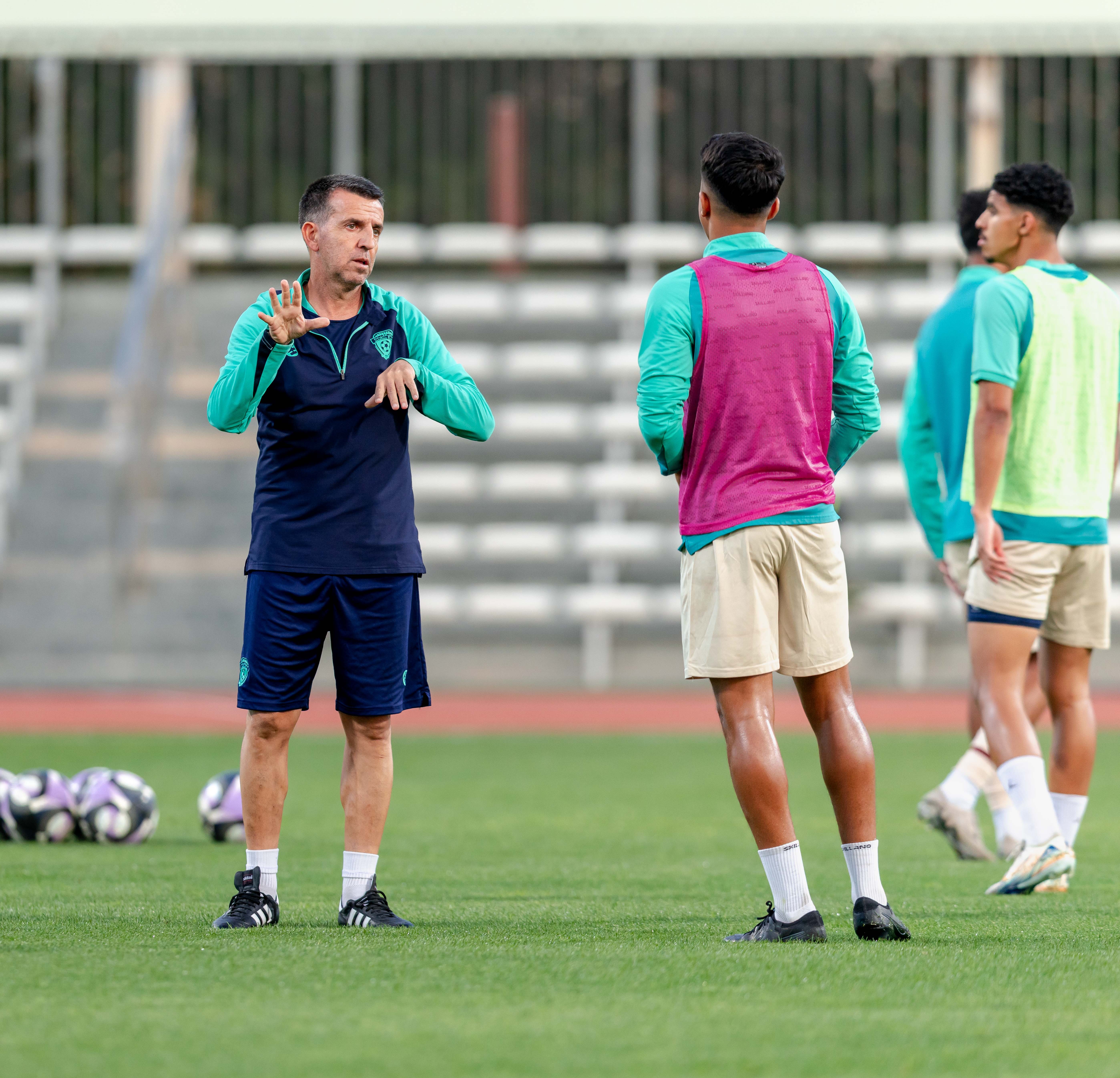 الفيحاء تحت 21 عامًا يخسر لقاء نظيره الهلال ضمن الجولة الثالثة عشر من دوري جوي للنخبة U21 .