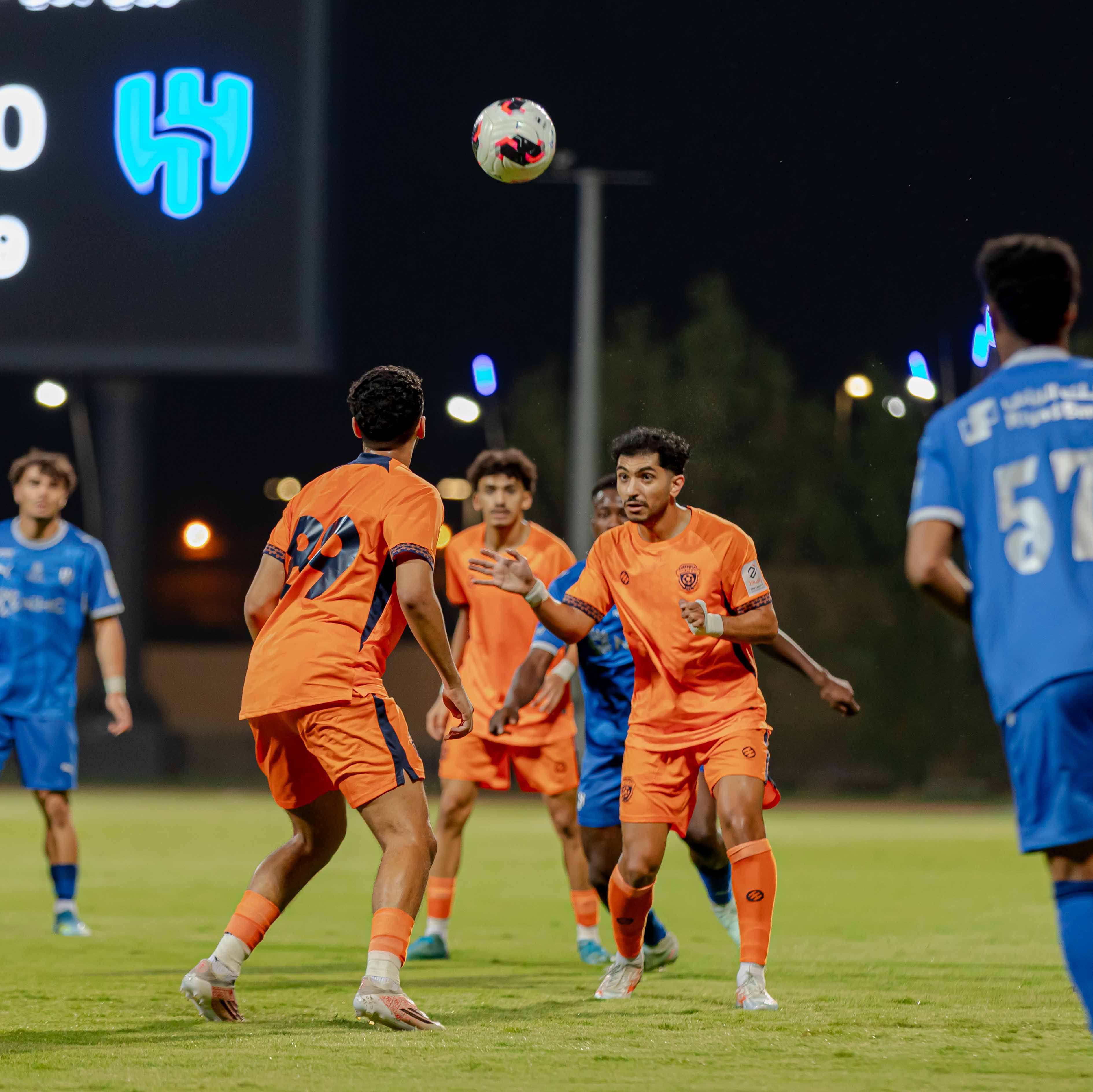 الفيحاء تحت 21 عامًا يخسر مواجهة الهلال ضمن الجولة السابعة من دوري جوي للنخبة U21.